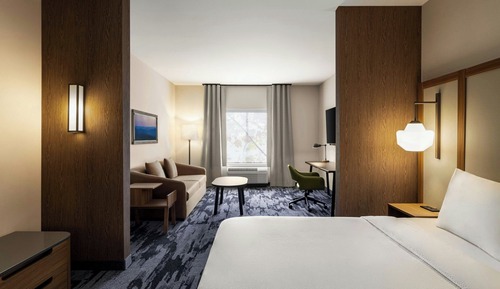 Studiosuite, 1 King-Bett und Schlafsofa (Mobility Accessible, Roll-in Shower)