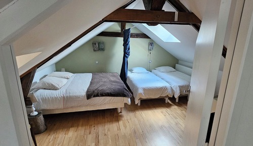 Familienzimmer, Flussblick