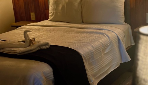 Standard-Doppel- oder -Zweibettzimmer