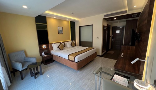 Basic-Doppel- oder -Zweibettzimmer, Stadtblick