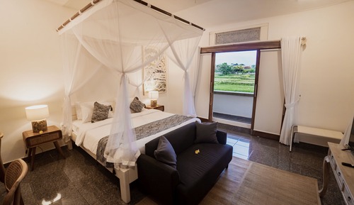 Deluxe-Doppelzimmer, Küche, Poolblick