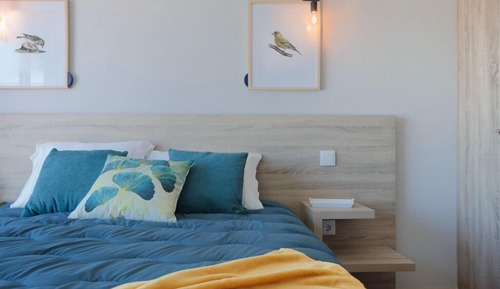 Dreibettzimmer, Hügelblick