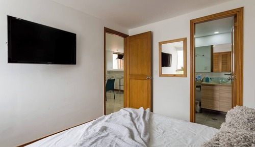 Standard-Apartment, Küche, Stadtblick