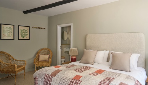 Traditional-Doppelzimmer