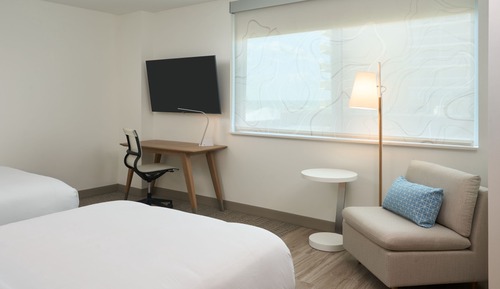 Studio, Mehrere Betten (Mobility Accessible, Roll-in Shower)