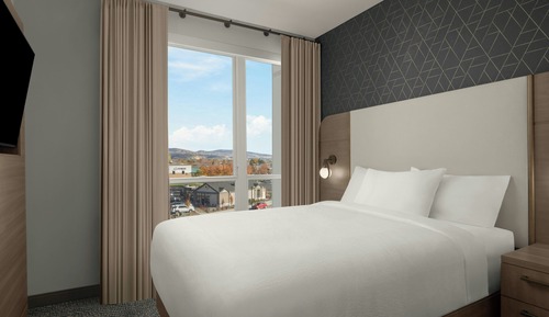 Suite, 1 Schlafzimmer, Nichtraucher, Stadtblick (Mobility Accessible, Tub)