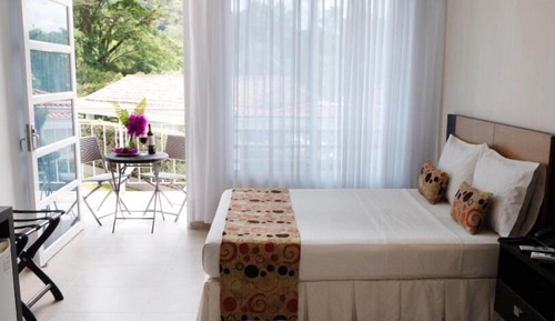 Familien-Vierbettzimmer