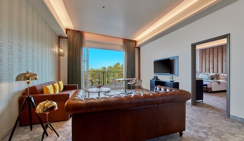 Superior-Suite, Balkon (Nature View Suite with Balcony)