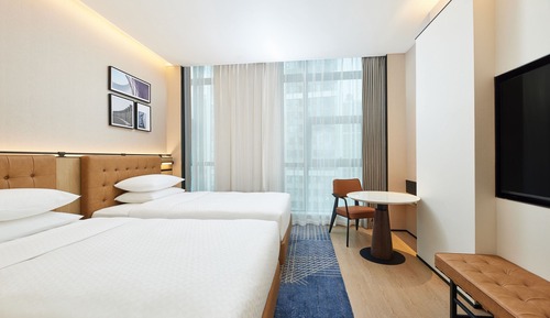 Zimmer, 2 Doppelbetten, Seeblick