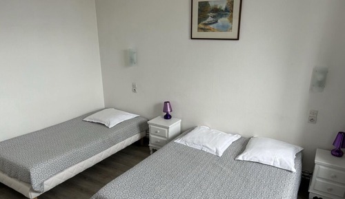 Basic-Dreibettzimmer, Mehrere Betten