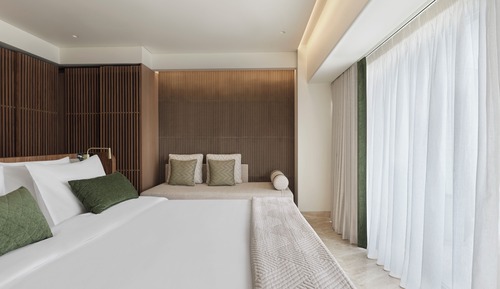 Panorama Suite with view to Temple of Olympian Zeus