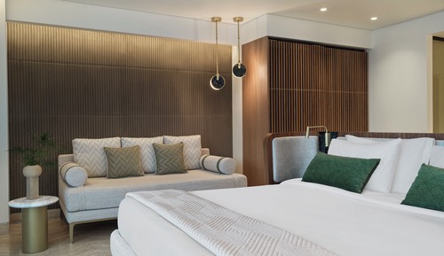 Premium Panorama Suite with view to Temple of Olympian Zeus