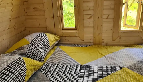 Comfort-Ferienhütte, Flussblick