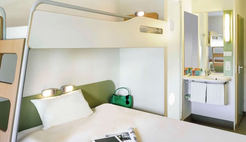 Dreibettzimmer, 1 Doppelbett