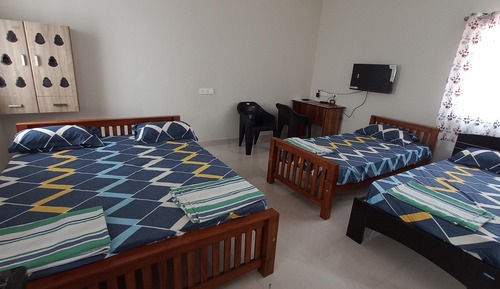 Familien-Vierbettzimmer, Hügelblick