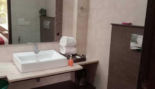 Premium Room with Courtyard View