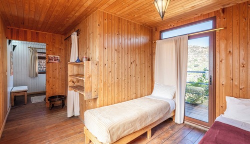 Design-Doppel- oder -Zweibettzimmer