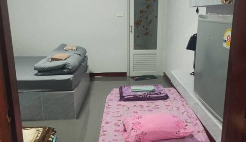 Standard-Haus, 1 Schlafzimmer, eigenes Bad, Hügelblick