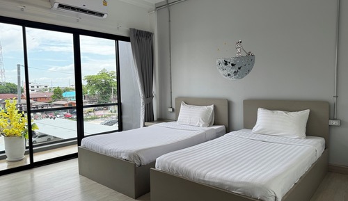 Standard Twin Room With Balcony