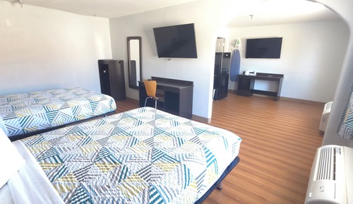 Standardzimmer, 2 Queen-Betten, Nichtraucher, Kochnische