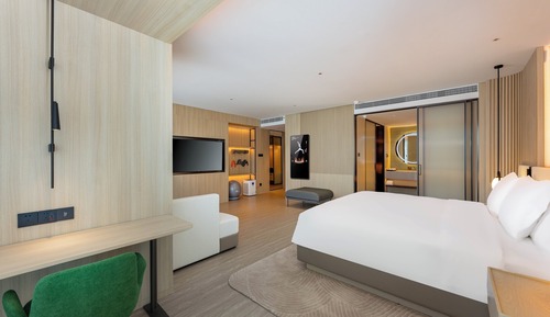 Suite, 1 King-Bett (Smart Fitness Mirror)