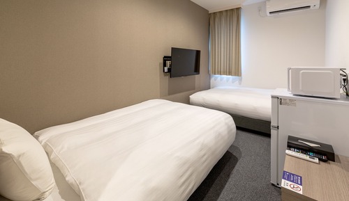Standard-Zweibettzimmer (check-in is not available after 11PM)