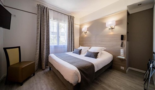Superior-Doppelzimmer, Balkon, eingeschränkter Meerblick