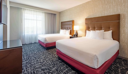 Deluxe-Suite, Mehrere Betten, Kühlschrank und Mikrowelle (2 Rooms Upper Floor)