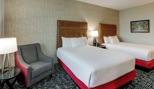 Deluxe-Zimmer, 2 Queen-Betten, Kühlschrank und Mikrowelle