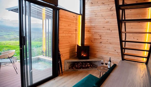 Mobile Comfort-Unterkunft, Bergblick