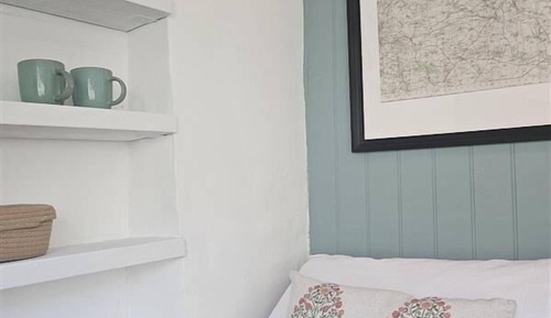 Standard-Zweibettzimmer, mit Bad, Blick auf den Innenhof