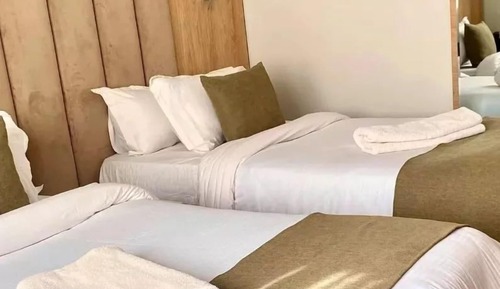 Standard-Doppel- oder -Zweibettzimmer