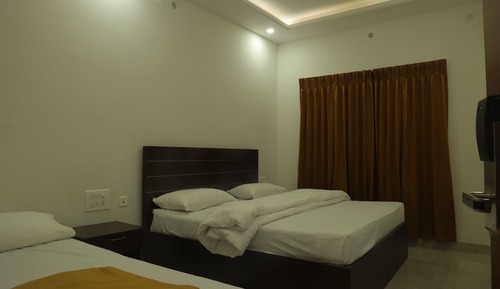 Premier-Doppel- oder -Zweibettzimmer, Balkon