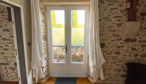 Comfort-Vierbettzimmer, Mehrere Betten, eigenes Bad, Hügelblick
