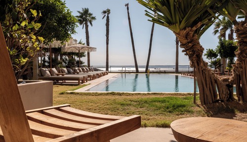 Exclusive-Zimmer, Poolblick, Meerseite