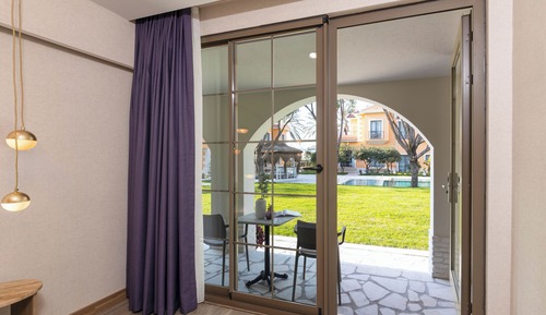 Deluxe-Zimmer, Poolblick