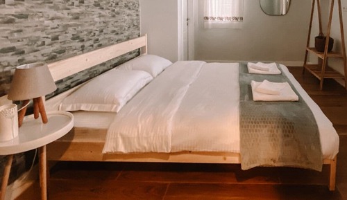 Standardzimmer, Terrasse, Blick auf den Weinberg