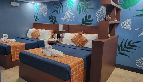 Familien-Vierbettzimmer