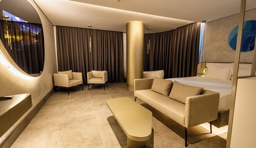 Honeymoon-Zimmer, 1 King-Bett, eingeschränkter Meerblick