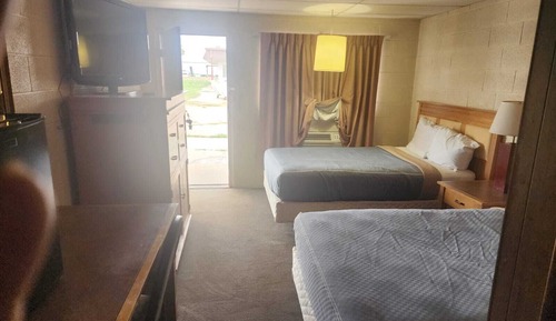 Zimmer, 2 Queen-Betten