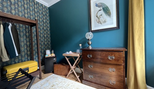 Honeymoon-Suite, mit Bad, Blick auf den Innenhof