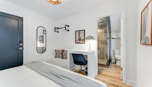 Junior-Zimmer, 1 King-Bett, Nichtraucher, eigenes Bad