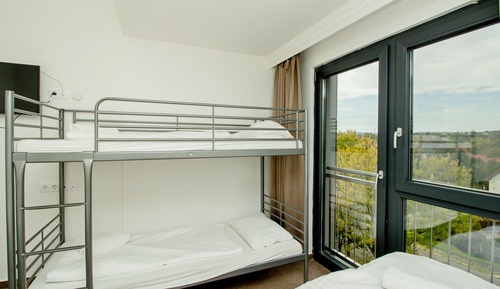 Zimmer, Hügelblick