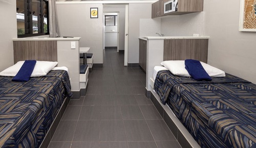 Superior 1 Bedroom Cabin