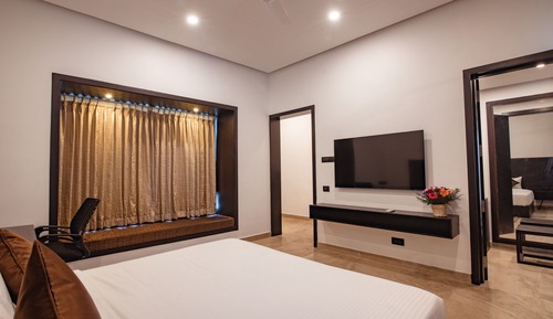 Suite, 1 King-Bett, Raucher, Poolblick