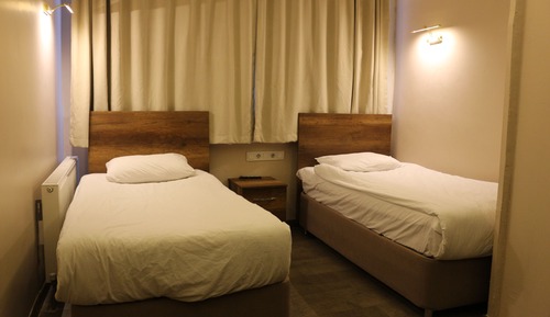 Standard-Doppel- oder -Zweibettzimmer