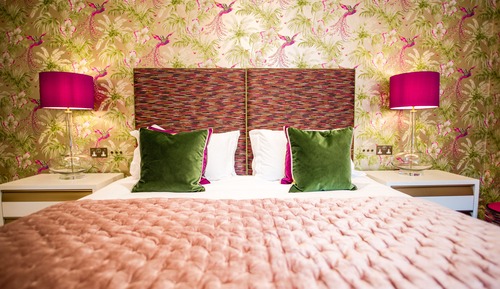 Deluxe-Doppelzimmer, 1 King-Bett, Poolblick