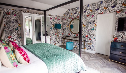 Deluxe-Doppelzimmer, 1 King-Bett, Poolblick