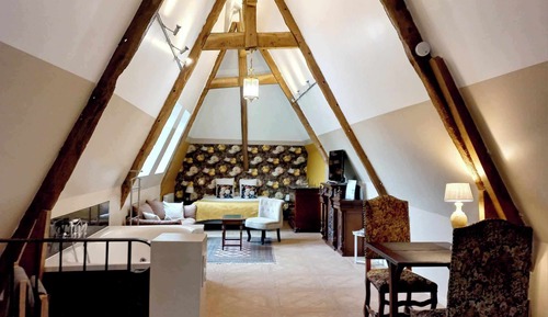Deluxe-Loft