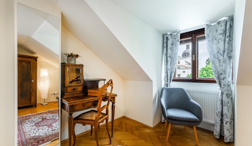 Standard-Doppelzimmer, 1 King-Bett, Blick auf den Innenhof